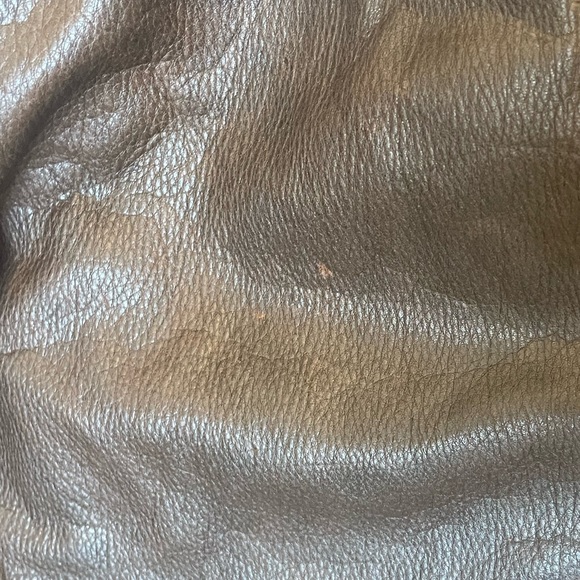 Boxy 90s style Leather Coat - Picture 4 of 6